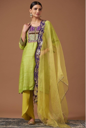 pooja-singhal-green-tussar-silk-embroidered-kurta-set