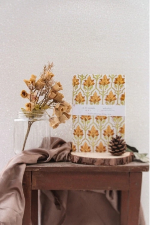 ekatra-thoughtful-hamper-yellow-floral