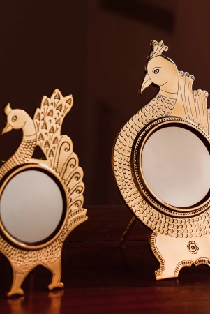 mayura-peacock-shaped-aranmula-kannadi-metal-mirror-3-inch