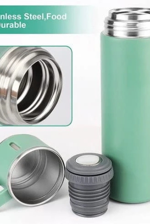 the-product-title-could-be-something-like-green-stainless-steel-vacuum-flask-with-2-cups