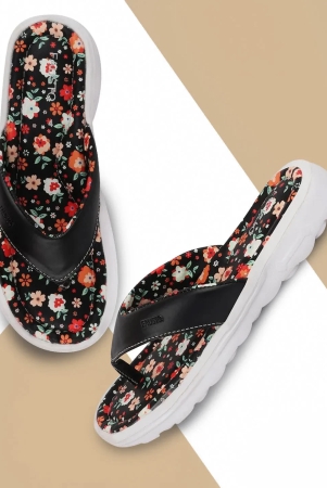 Women Black Floral Slippers & Flip Flops-3