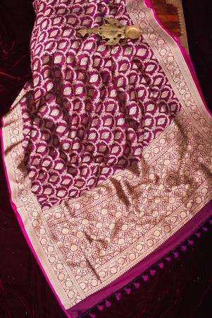 exquisite-meenakari-arches-jaal-banarasi-katan-silk-saree-in-plum-silk-mark-certified