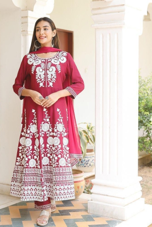 AMIRA'S INDIAN ETHNICWEAR - Red Rayon Women's Stitched Salwar Suit ( ) - M