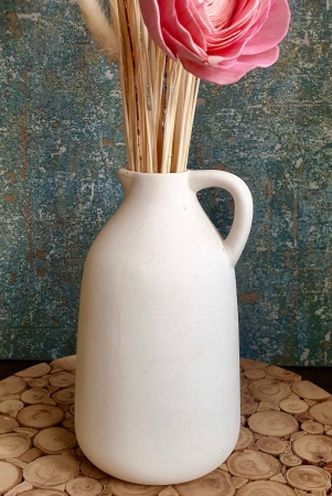 ceramic-textured-jug-vase-whiteblack-black