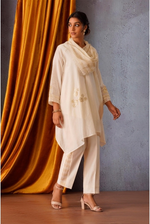 sequin-flower-patch-embroidered-asymmetric-tunic-with-cowl-neck-in-off-white-2xl-with-pants