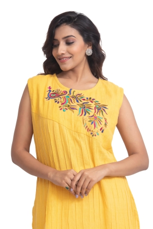 rati-khadi-kurti-none