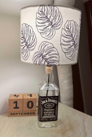 upcycled-jack-daniels-bottle-shade-lamp