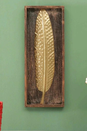 Crafted Hale Leaf On Mdf Metal Wall Art, size 20 inches