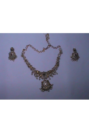 bridal-gold-plated-pearl-necklace-set