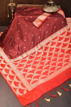 banarasi-katan-silk-saree-in-brown-and-red-with-zari-buttas-scalloped-border-silk-mark-certified