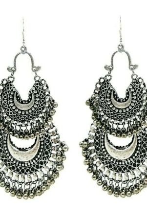 samridhi-dc-silver-chandbalis-earrings-pack-of-1-silver