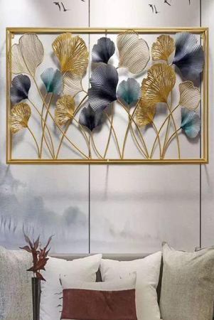 pendent-frame-wall-art