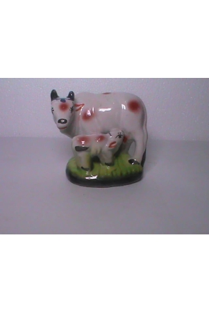 peengan-home-decor-cow-and-calf-collectible-figurine