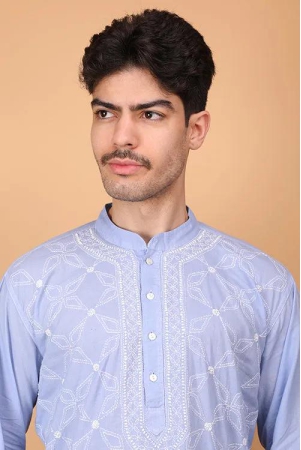 shwet-men-cotton-light-blue-chikankari-men-kurta-294-m