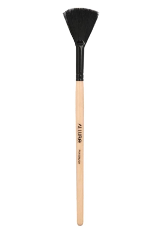 allure-classic-fan-brush