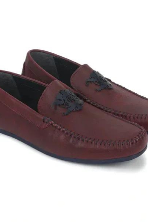 men-burgundy-two-tone-driver-shoes-with-filigree-logo-10