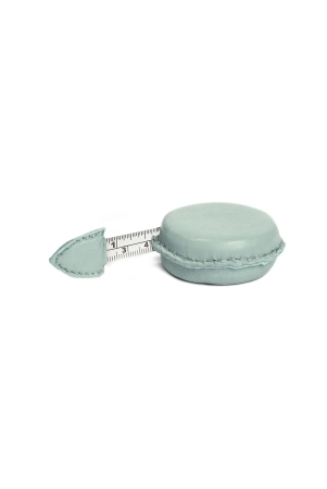 macaron-measuring-tape-earl-grey