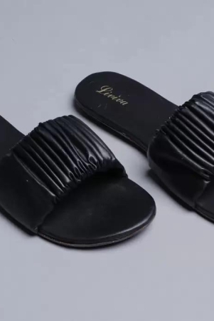 women-black-flats-sandal
