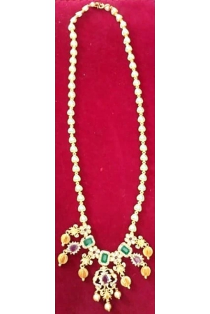 traditional-indian-gold-plated-haram-necklace-with-pearls-and-green-stones