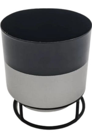 dual-tone-metal-planter-grey-black