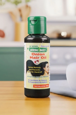 onion-hair-oil-nourish-hair-removes-dandruff-shiny-and-smooth-hair