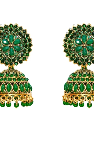 green-kundan-and-pearl-jhumka-earrings