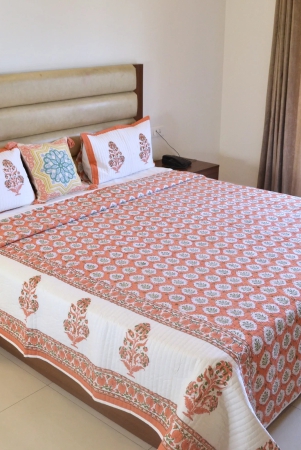 bahaar-quilted-block-printed-bedcover-orange