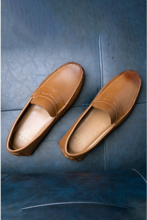 redtape-mens-tan-moccasin