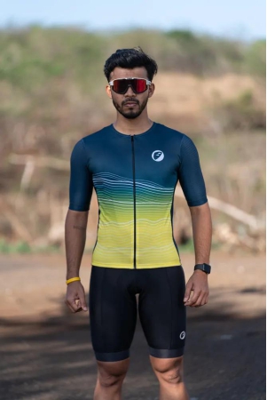 cycling-jersey-snug-fit-araku-xl