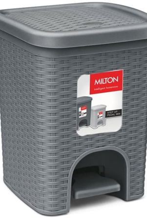 milton-step-up-pedal-bin-with-removable-inner-bin-1-piece-4-litre-grey