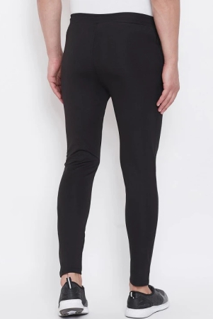 men-black-solid-slim-fit-track-pants