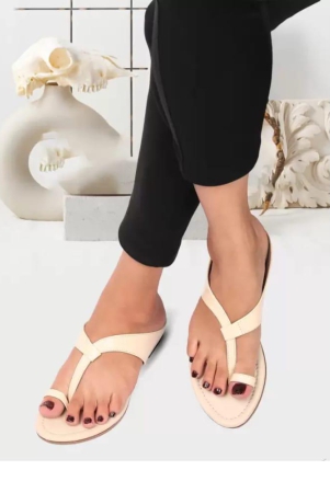women-beige-flats-sandal