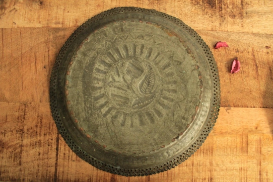 Beautiful Vintage Copper Plate Size 35 x 35 x 3 cm