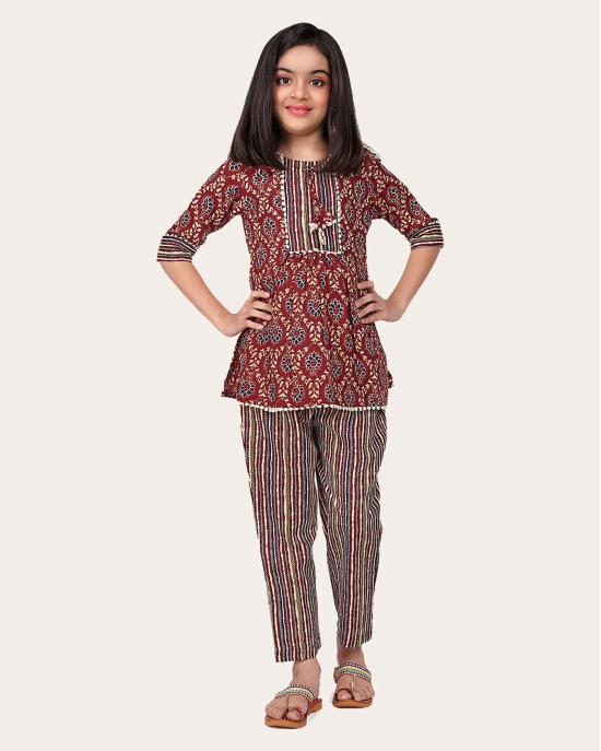 Girls Casual Kurta and Trouser Set-Maroon / 10 - 11 Years