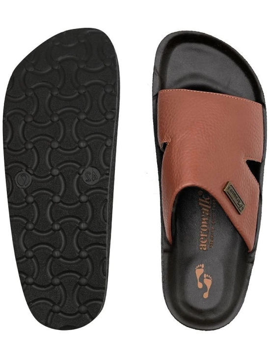 Aerowalk Tan Mens Daily Slipper - None