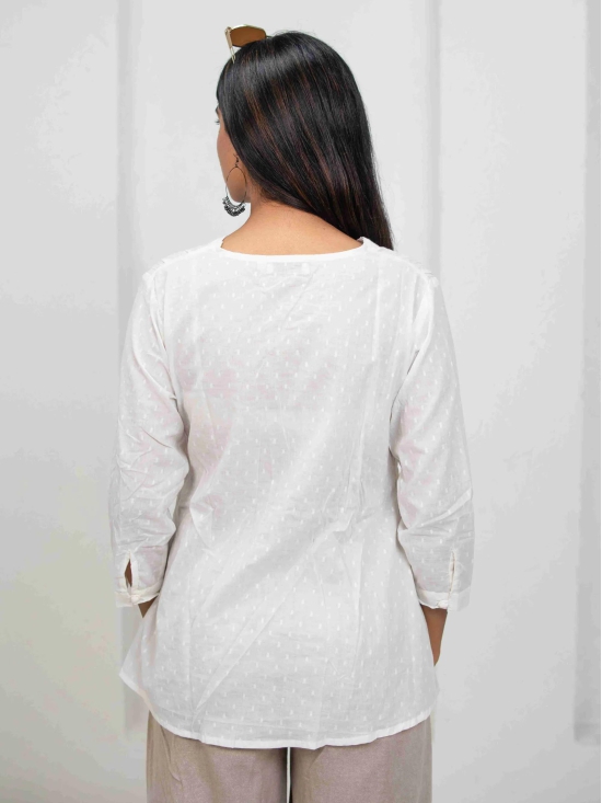 Pushkar Safed Dobby Top-L