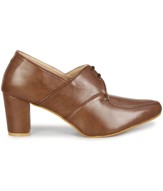 Commander - Brown Women's Pumps Heels - None