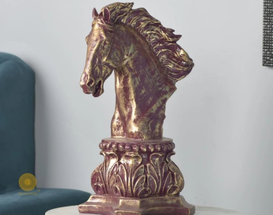 Chess Horse Head Statue (9.5 x 13 Inches)-Maroon