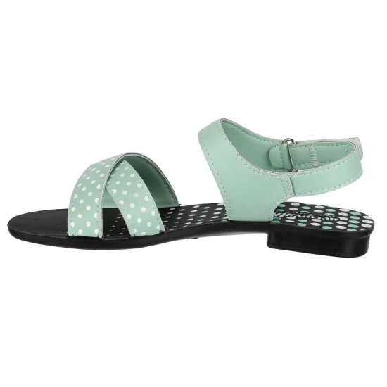 Aerowalk - Green Womens Flats - None