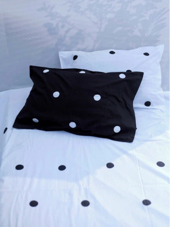 B&W Polka Bedsheet