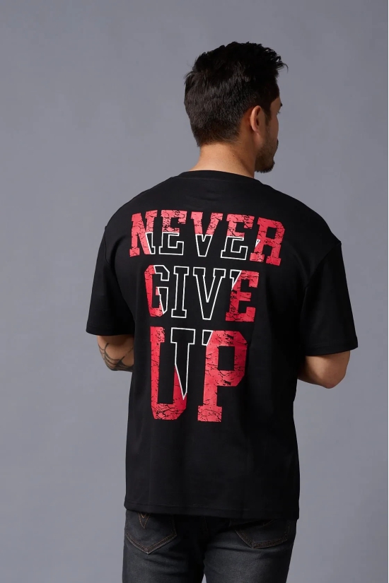 Never Give Up (in Red) Printed Black Oversized T-Shirt for Men L