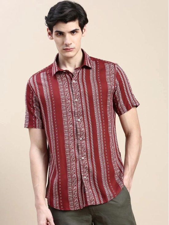 Showoff Cotton Blend Regular Fit Printed Half Sleeves Mens Casual Shirt - Maroon ( Pack of 1 ) - None