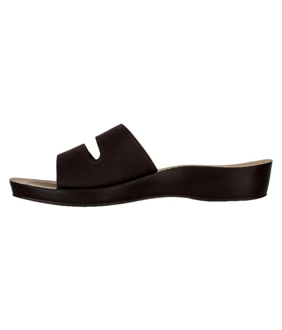 Aerowalk - Brown Womens Flats - None