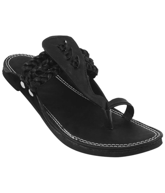 Apratim Black Mens Kolhapuris - None