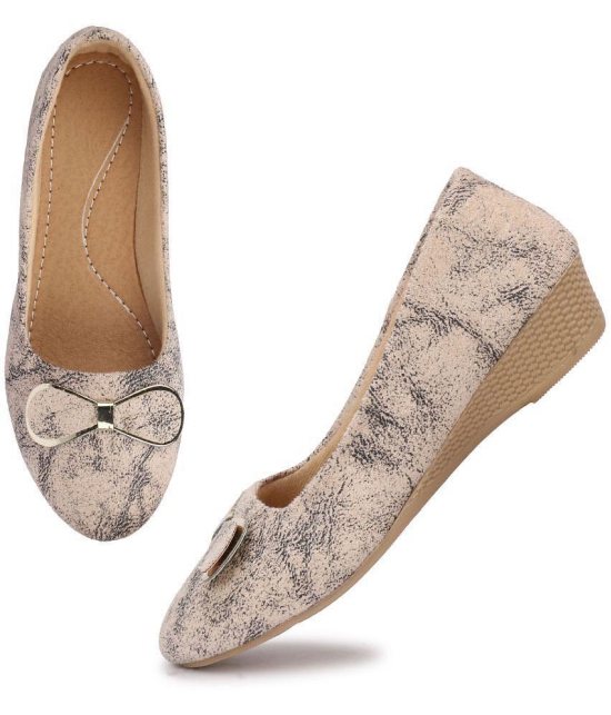 Commander - Beige Women''s Casual Ballerinas - None