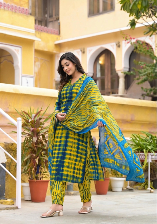 Simple and Beautiful Tie Die Printed Kurta Set with Bottom and Dupatta-S