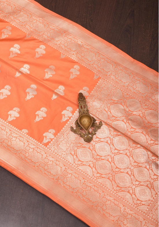 Exquisite Banarasi Katan Silk Saree inApricot with Floral Design pattern and zari border| SILK MARK CERTIFIED