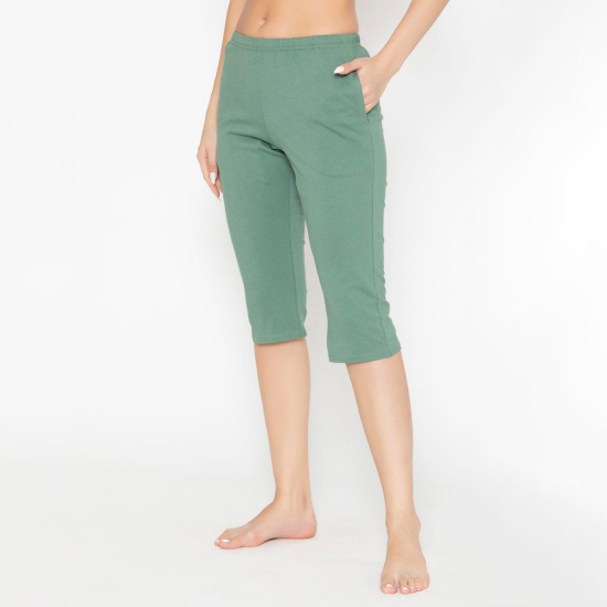 Women's Plain Knitted Capri - Green Myrtle XL