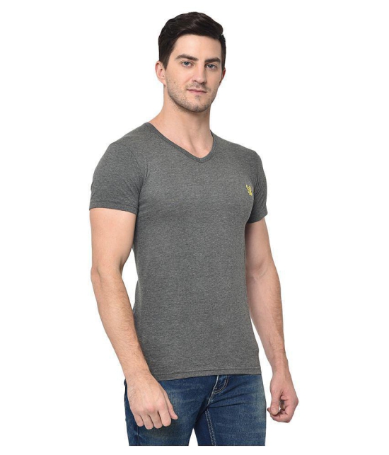 Vimal Jonney Cotton Blend Grey Solids T-Shirt - None