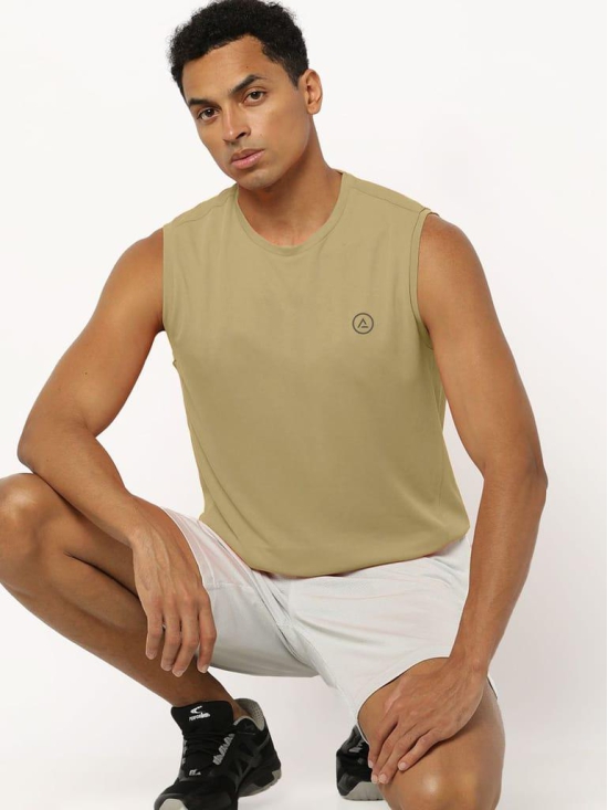 Men Beige Solid Sleeveless Sports T-shirt